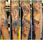 Tatouage de lys bleus