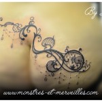 Tatouage d'ornements et dentelle