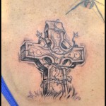 Tatouage croix celtique