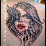 Tatouage de femme vampire