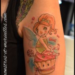 Tatouage fee cupcake