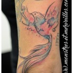 Tatouage oiseau aquarelle